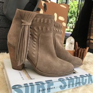 Jessica simpson ankle boots